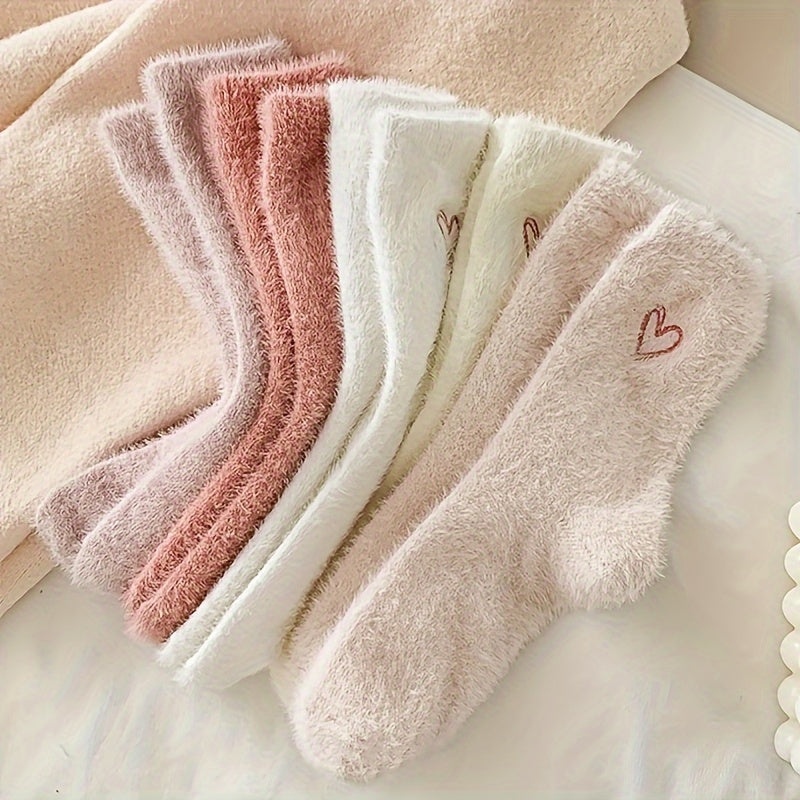 5-Pack Cozy Heart Print Socks – Winter Warm & Fluffy