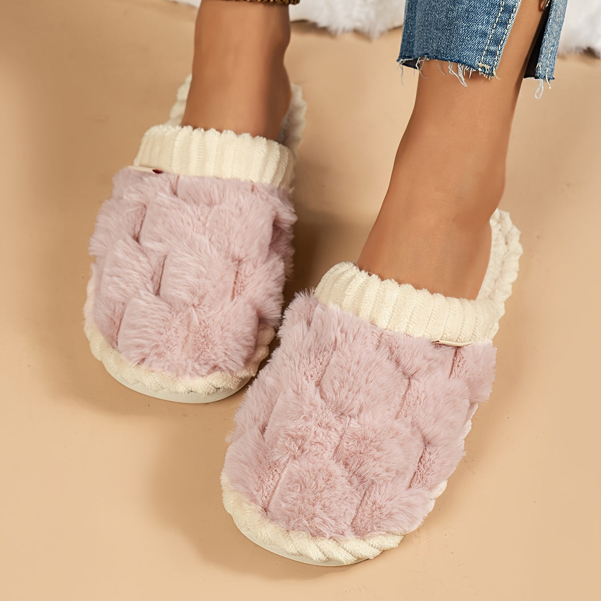 Women’s Plush Faux Fur Slippers – Cozy Non-Slip Winter Shoes