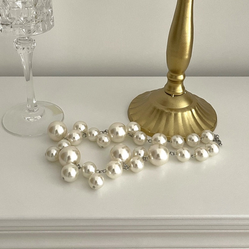 Collier ras du cou en perles pour femme | Design perlé audacieux