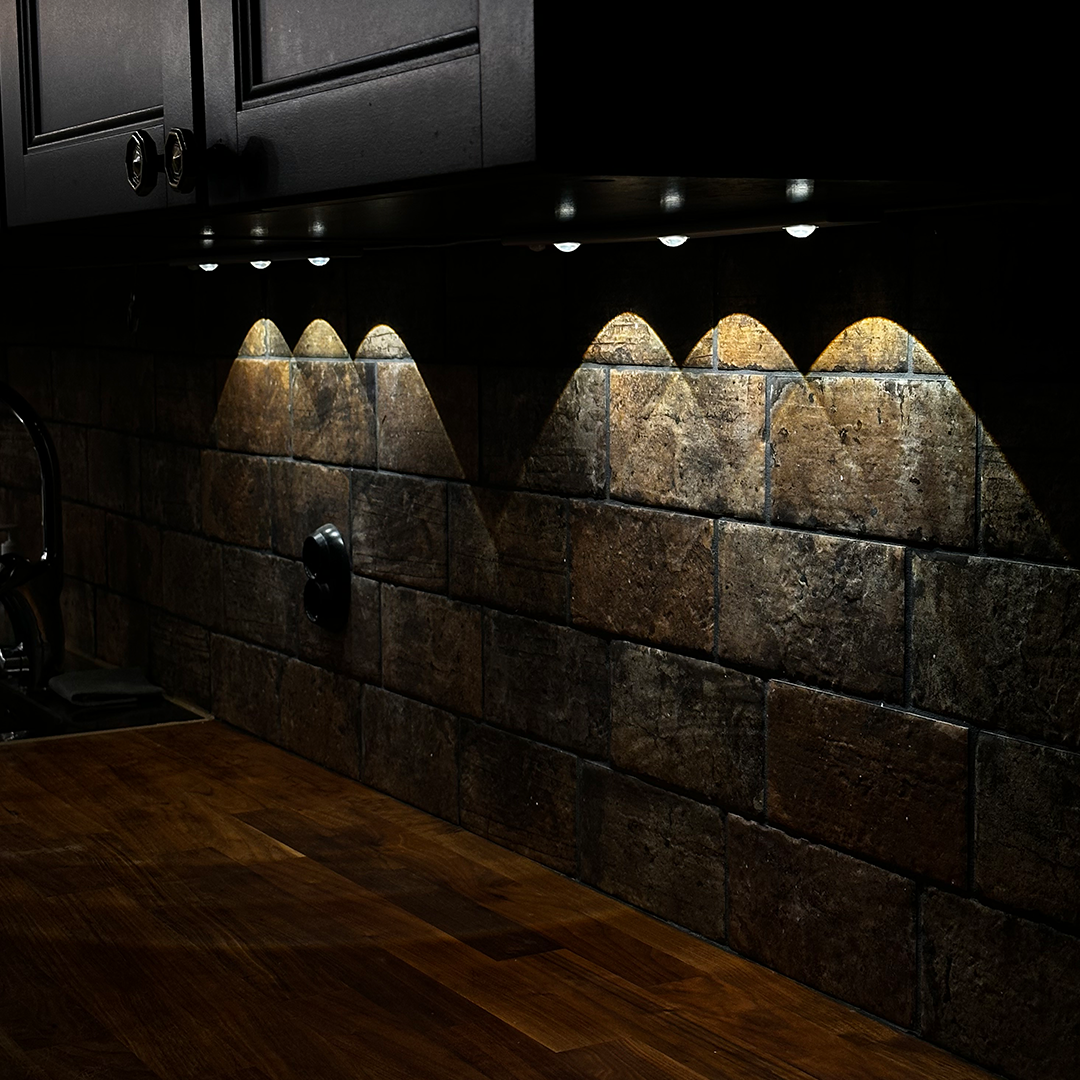 MagnaLight™ | Next-Gen Wireless LED Lamp