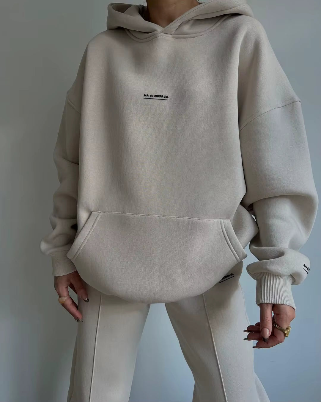 Isla Urban - Oversized Hoodie Set