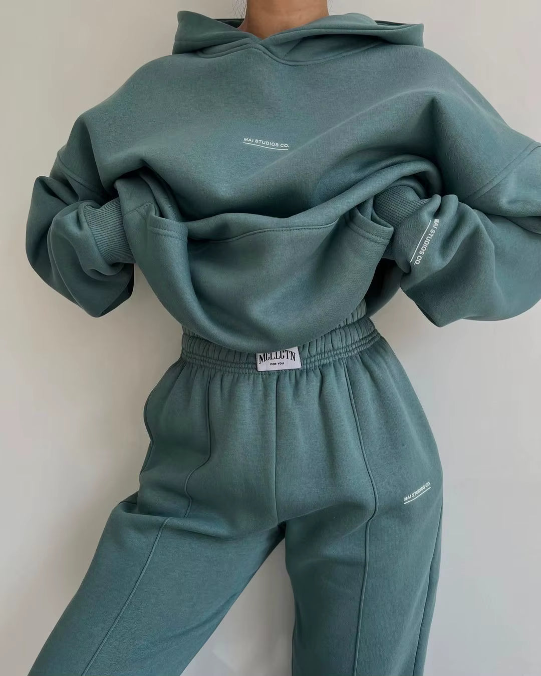 Isla Urban - Oversized Hoodie Set