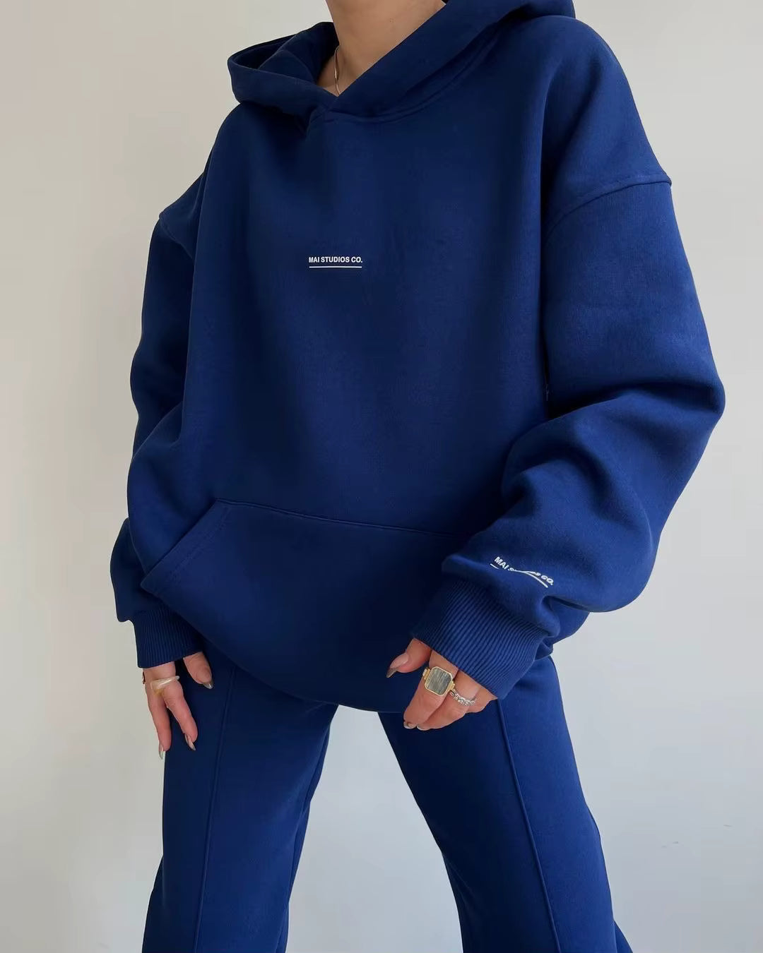 Isla Urban - Oversized Hoodie Set