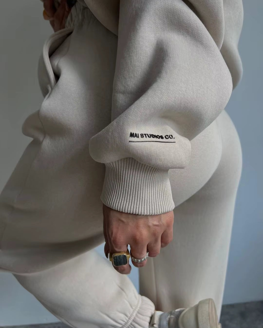 Isla Urban - Oversized Hoodie Set
