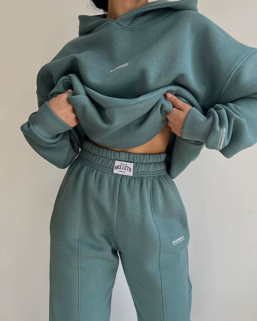 Isla Urban - Oversized Hoodie Set