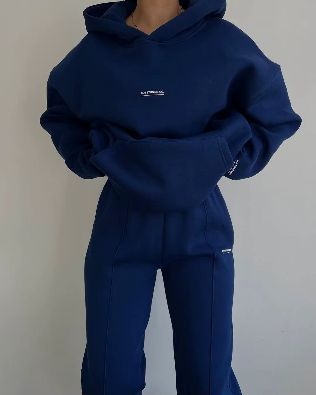 Isla Urban - Oversized Hoodie Set