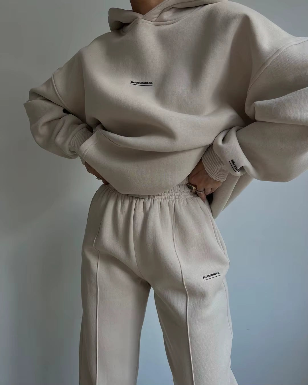 Isla Urban - Oversized Hoodie Set