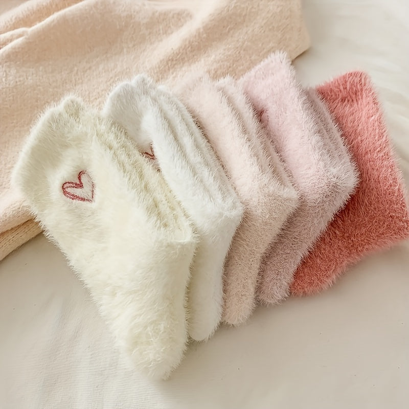 5-Pack Cozy Heart Print Socks – Winter Warm & Fluffy