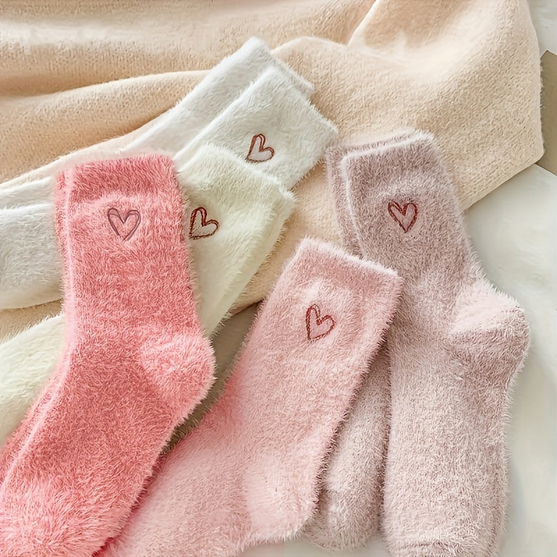 5-Pack Cozy Heart Print Socks – Winter Warm & Fluffy