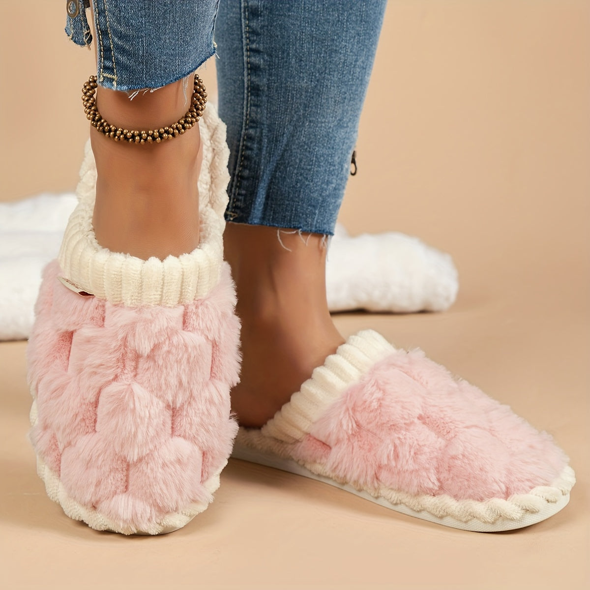 Women’s Plush Faux Fur Slippers – Cozy Non-Slip Winter Shoes
