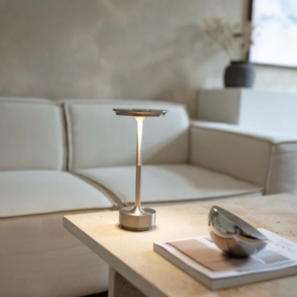 Élan™ I Cordless Rechargeable Table Lamp