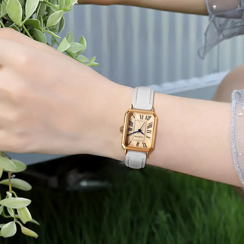 Vivelle Crest Gold Watch