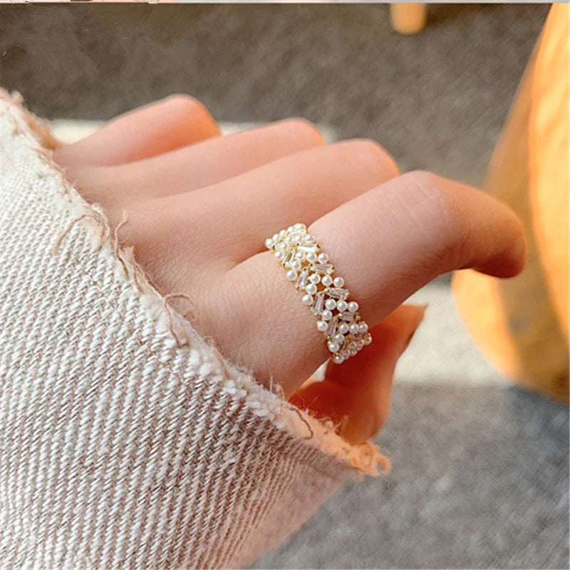 Bague élégante réglable en perles