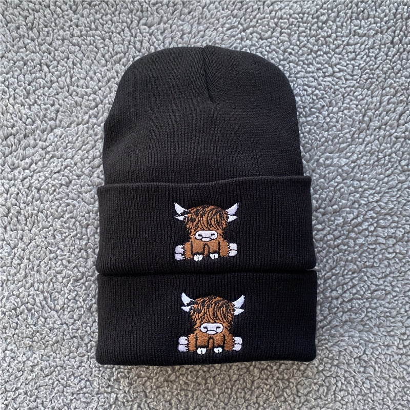 2 stuks Cartoon Highland Cow Geborduurde Beanie Mutsen - Elastische Stretch Fit Lichtgewicht Wintermutsen voor Mannen & Vrouwen, Olijfgroene & Zwarte, Handwasbare Unisex Dierenthema Beanies voor Nieuwjaar & Casual Dragen, Speelse Ontwerp, Textuur