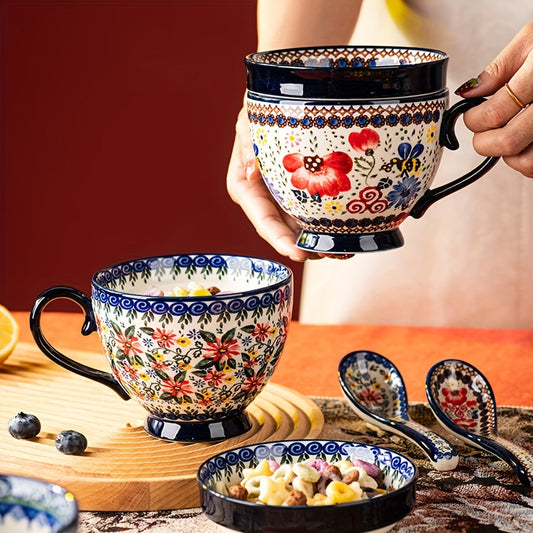Tasse de petit-déjeuner à motif floral bohème