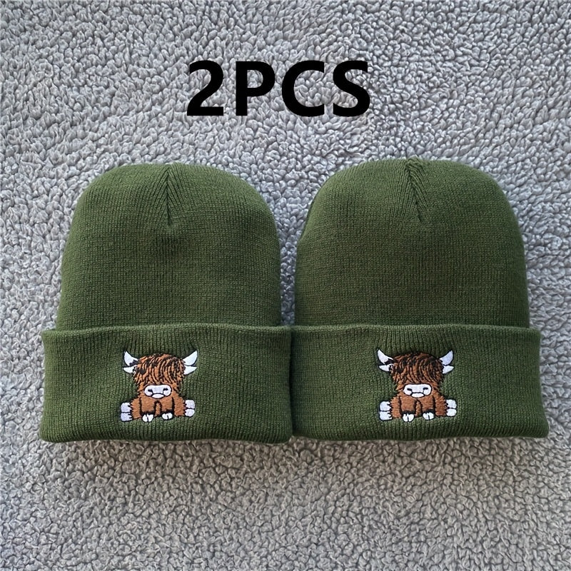 2 stuks Cartoon Highland Cow Geborduurde Beanie Mutsen - Elastische Stretch Fit Lichtgewicht Wintermutsen voor Mannen & Vrouwen, Olijfgroene & Zwarte, Handwasbare Unisex Dierenthema Beanies voor Nieuwjaar & Casual Dragen, Speelse Ontwerp, Textuur