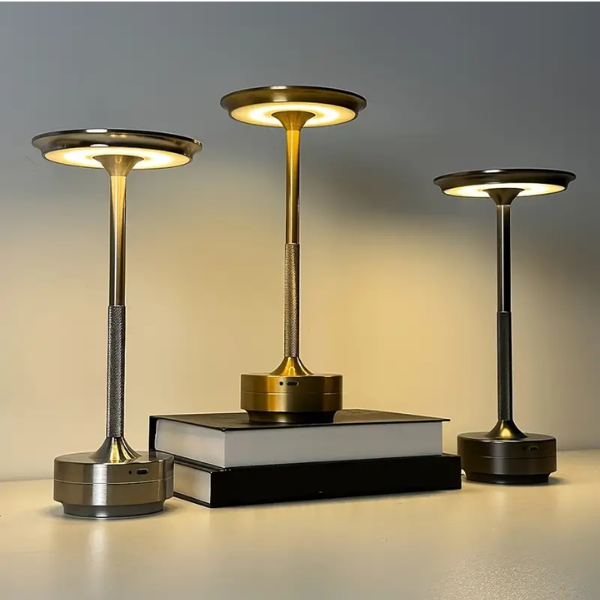 Élan™ I Cordless Rechargeable Table Lamp