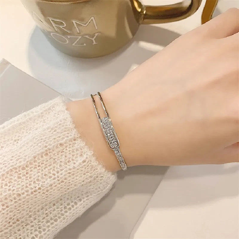 Bracelet manchette ouvert en argent sterling 925 avec zircone – Élégance naturelle et éclat intemporel