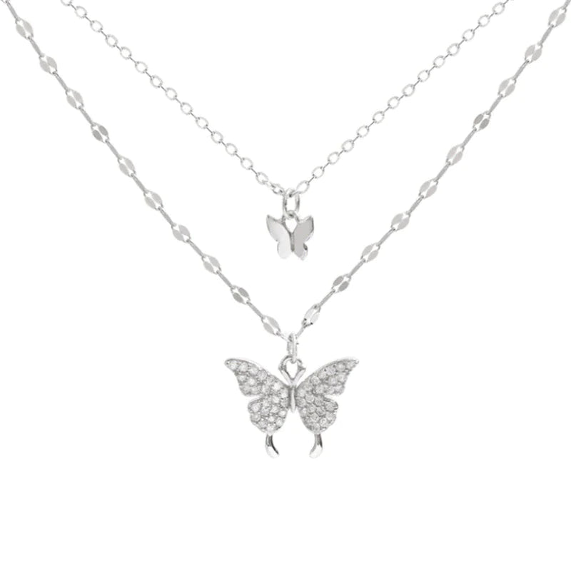 Ensemble élégant de colliers en argent avec un motif papillon éblouissant