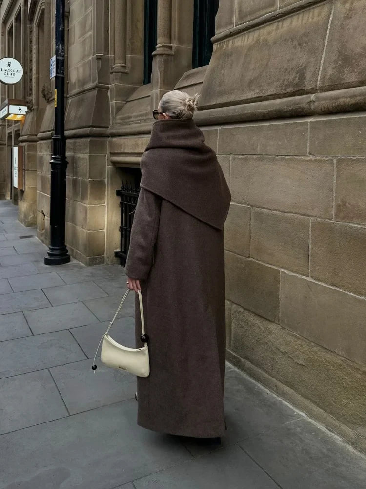 Clémence – Stylish Coffee Coat