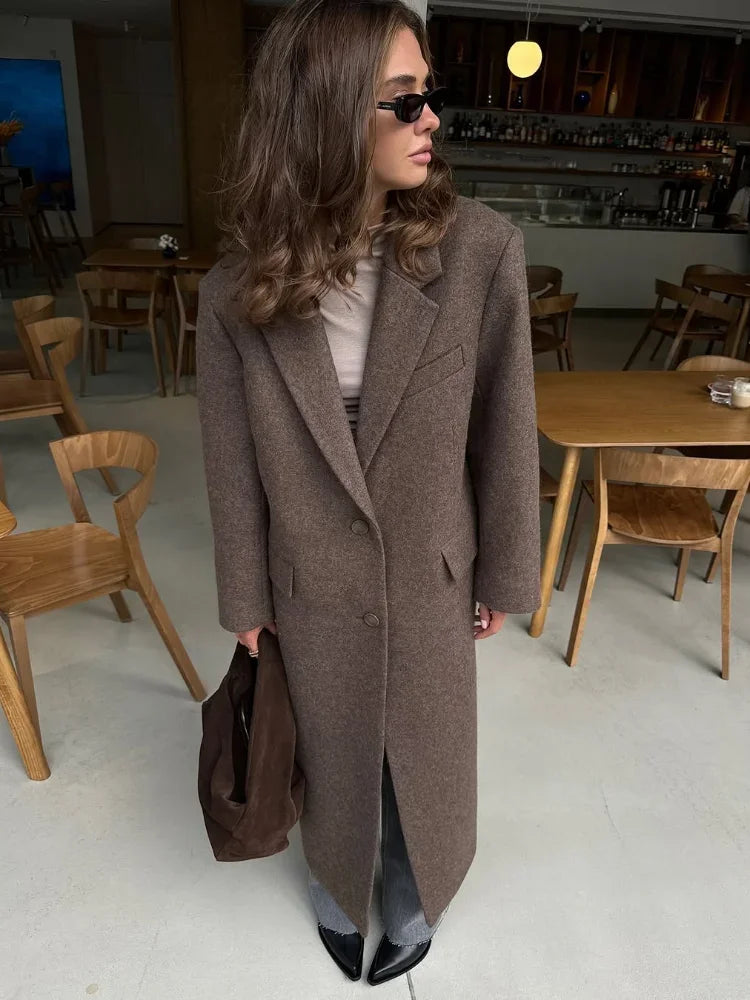 Clémence – Stylish Coffee Coat