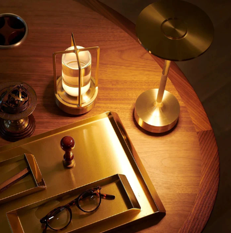 Élan™ I Cordless Rechargeable Table Lamp