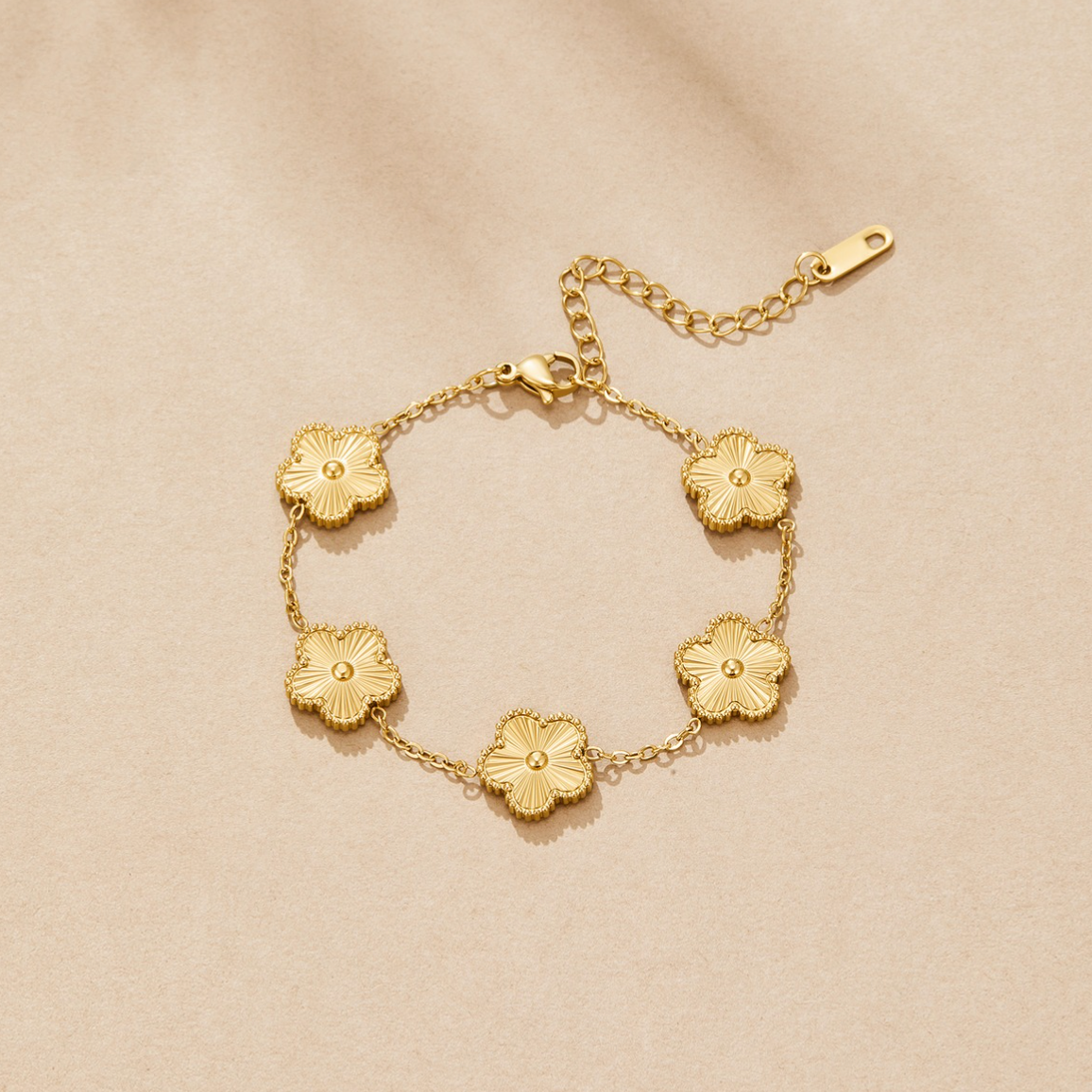 Bracelet porte-bonheur doré