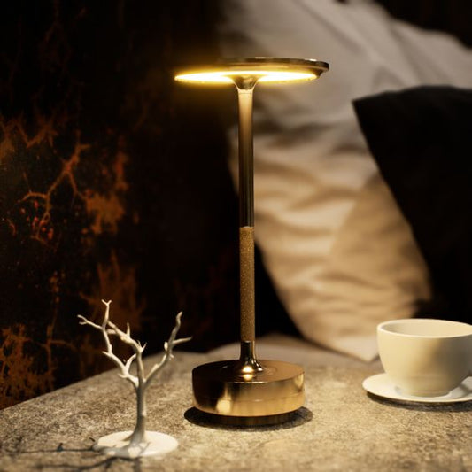 Élan™ I Cordless Rechargeable Table Lamp