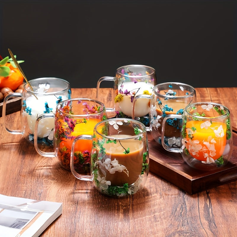 Tasse esthétique en fleurs séchées