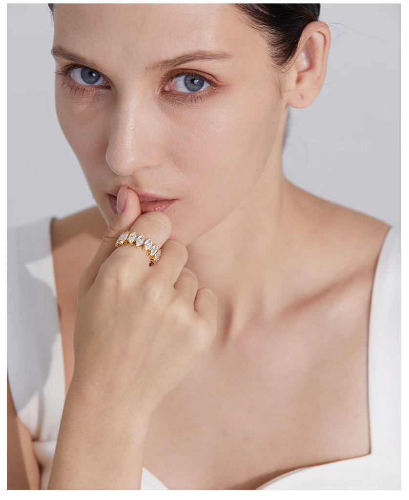 Bague Élégance Radieuse