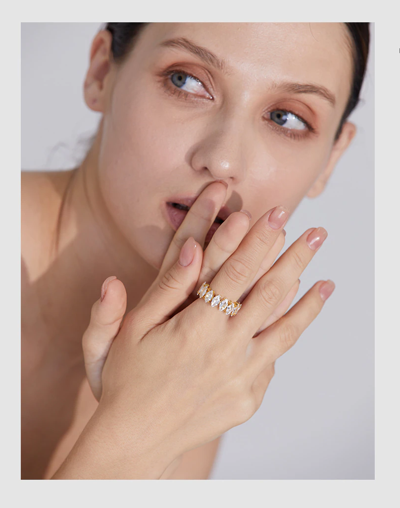 Bague Élégance Radieuse