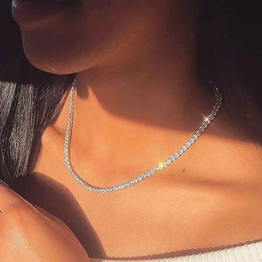 Parure de cou scintillante