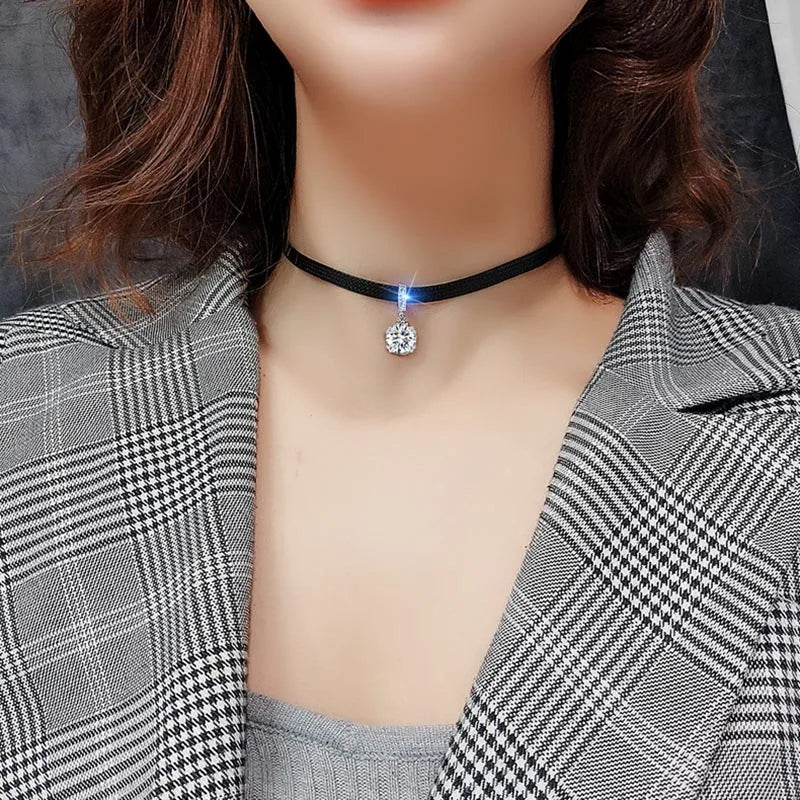 Collier pendentif en cristal géométrique