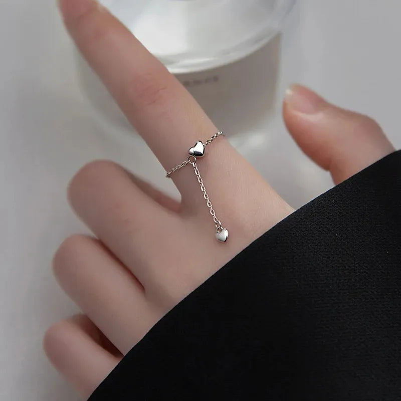 Bague ajustable en forme de cœur – Fantaisiste et romantique