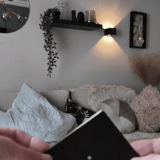 RadiantCube™ | Elegant Wireless Wall Light