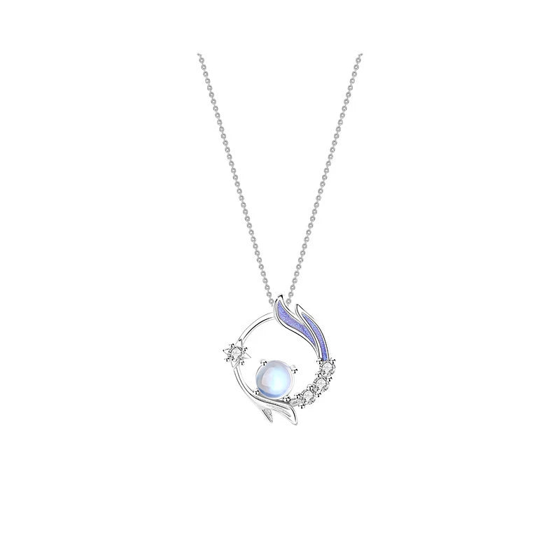 Collier en argent avec accent de pierre de lune